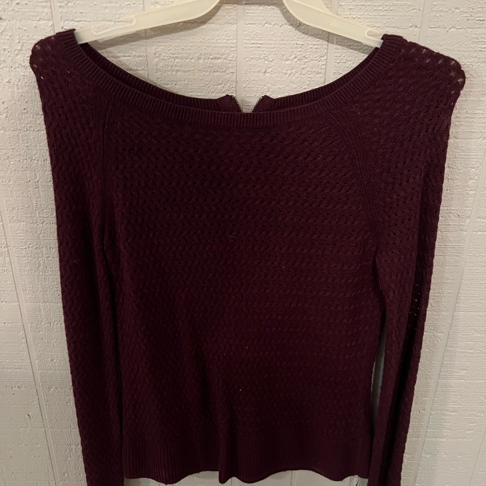 American Eagle Sweater Size Small